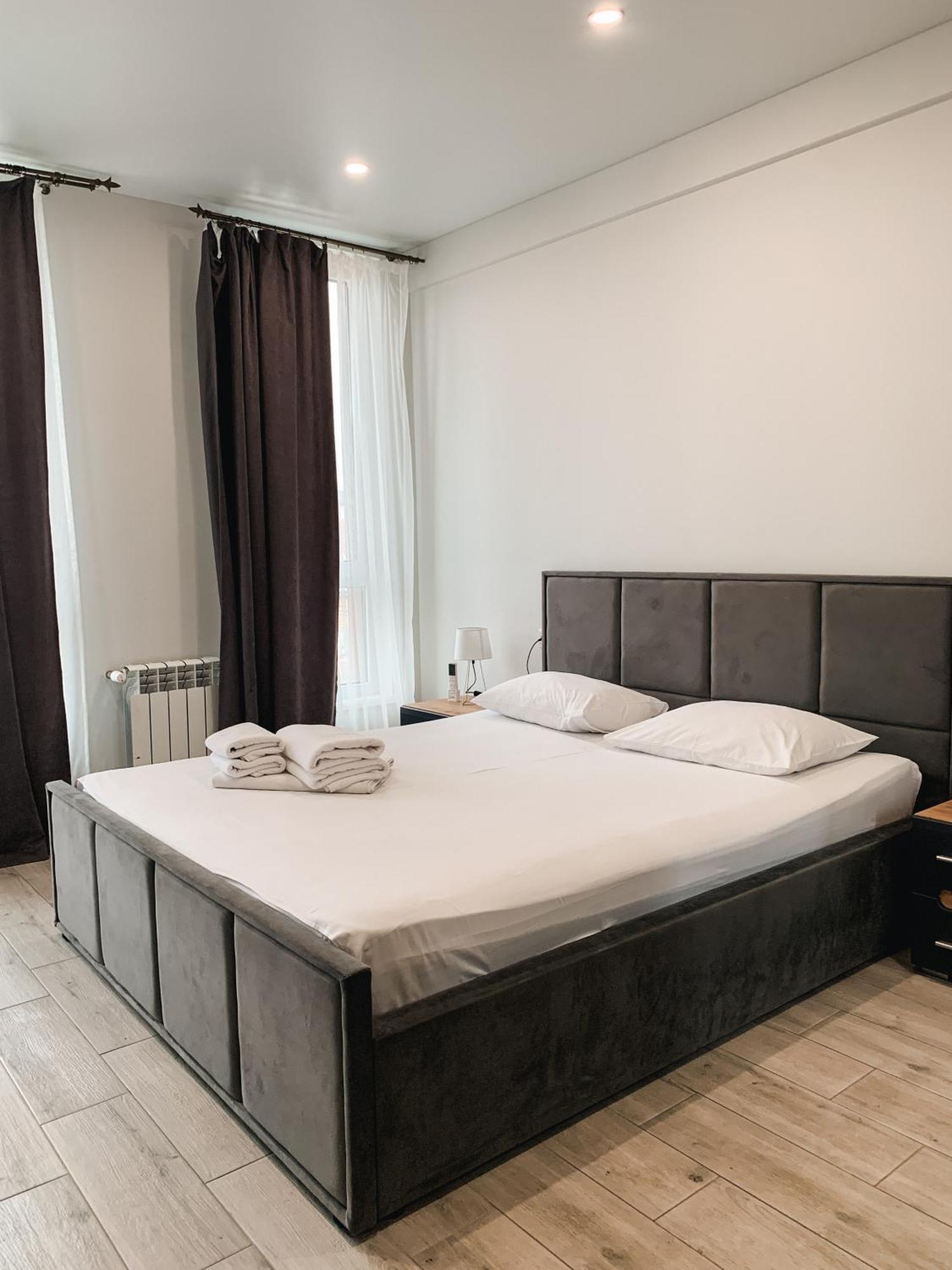 Apartments Domovik Mira 11S/9 Mukačevo Esterno foto